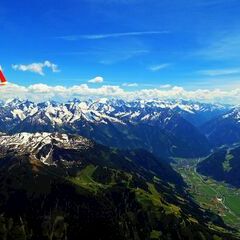 Flugwegposition um 12:11:40: Aufgenommen in der Nähe von Gemeinde Rohrberg, Österreich in 3122 Meter